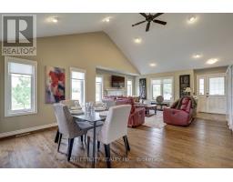 2 NOBLE LANE - 13