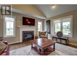 2 NOBLE LANE - 9