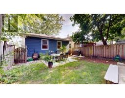 18 CONNAUGHT AVENUE - 25