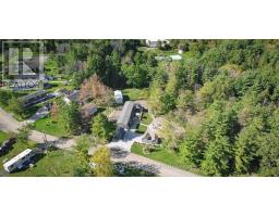 A22 - 4838 SWITZER DRIVE - 39