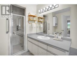 78 COLONIAL CRESCENT - 24