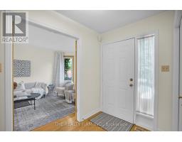 78 COLONIAL CRESCENT - 3