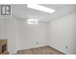 78 COLONIAL CRESCENT - 35