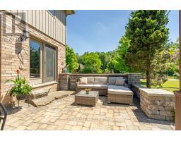 60 FOREST GROVE CRESCENT - 12