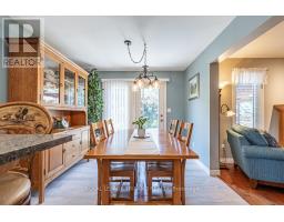60 FOREST GROVE CRESCENT - 22