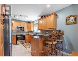 60 FOREST GROVE CRESCENT - 23