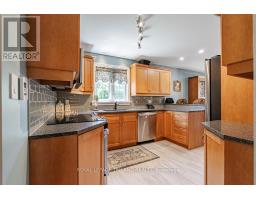 60 FOREST GROVE CRESCENT - 24