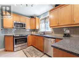 60 FOREST GROVE CRESCENT - 25