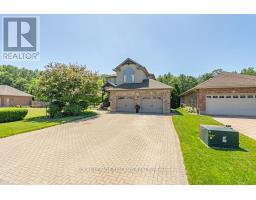 60 FOREST GROVE CRESCENT - 3