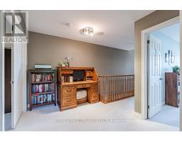 60 FOREST GROVE CRESCENT - 32
