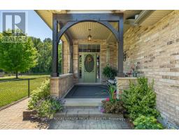 60 FOREST GROVE CRESCENT - 4