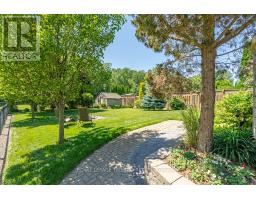 60 FOREST GROVE CRESCENT - 8