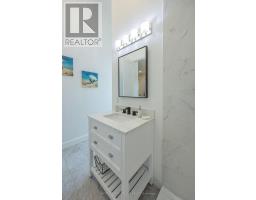 17 COVE ROAD - 26