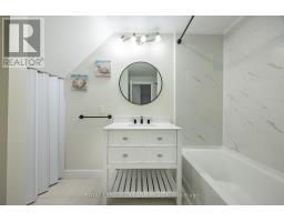 17 COVE ROAD - 39