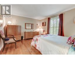63 - 50 FIDDLERS GREEN ROAD - 12