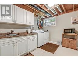 63 - 50 FIDDLERS GREEN ROAD - 25
