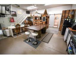 223 ONTARIO STREET S - 30