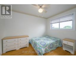 148 MENDIP CRESCENT - 14