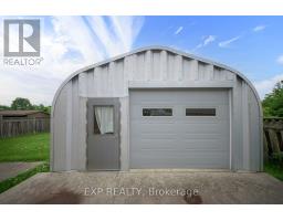 148 MENDIP CRESCENT - 3