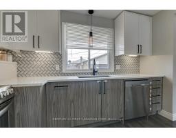 393 CHIPPENDALE CRESCENT - 11