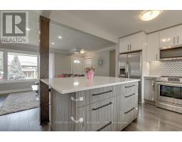 393 CHIPPENDALE CRESCENT - 15