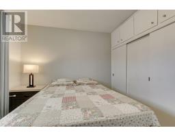 393 CHIPPENDALE CRESCENT - 23