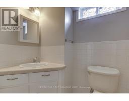 393 CHIPPENDALE CRESCENT - 27