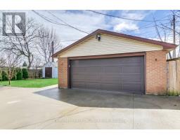 393 CHIPPENDALE CRESCENT - 31