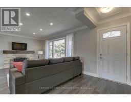393 CHIPPENDALE CRESCENT - 5
