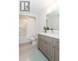 134 MANOR ROAD - 36