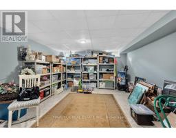 32 NOXON STREET - 32