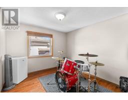 36 PORTSMOUTH ROAD - 12