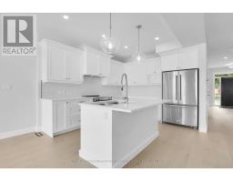 31 - 414 OLD WONDERLAND ROAD - 14