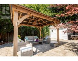 862 TRAFALGAR STREET - 34