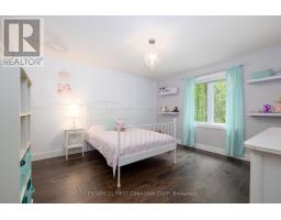 311 AMBLESIDE DRIVE - 23