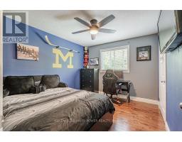 6 FIELDSTONE CRESCENT - 24