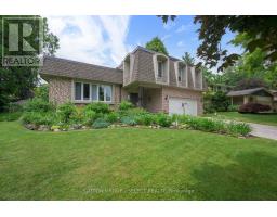 46 GRAND VIEW CRESCENT - 2