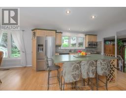 46 GRAND VIEW CRESCENT - 23