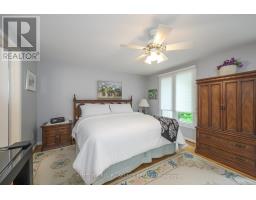 46 GRAND VIEW CRESCENT - 29