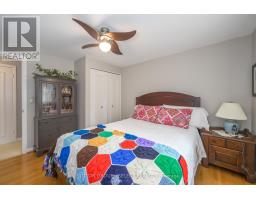46 GRAND VIEW CRESCENT - 34