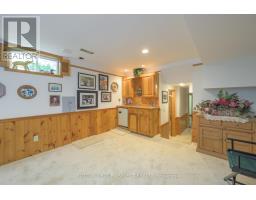 46 GRAND VIEW CRESCENT - 40