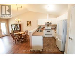 17 - 375 SCOTT STREET E - 15