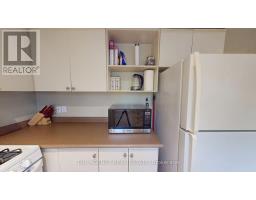 17 - 226 HIGHVIEW AVENUE W - 19