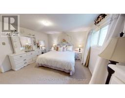 17 - 226 HIGHVIEW AVENUE W - 25