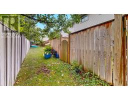 17 - 226 HIGHVIEW AVENUE W - 40