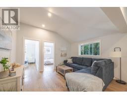 277 CHARLOTTE STREET - 7