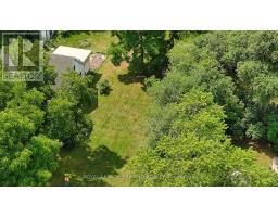 385 KENMORE PLACE - 21