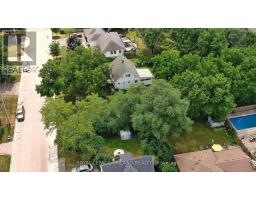385 KENMORE PLACE - 22