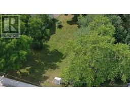 385 KENMORE PLACE - 26