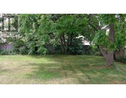 385 KENMORE PLACE - 5